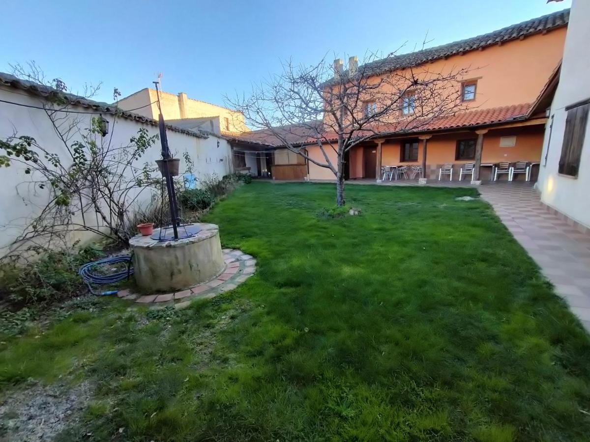 Don Camino Low Cost Villalcazar de Sirga Exterior photo